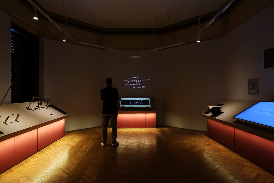 touchscreen with projection